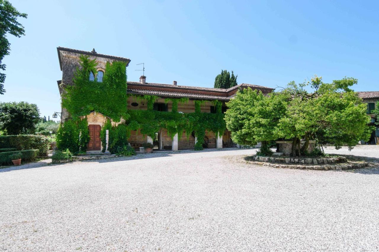Villa Betteloni Valpolicella Suites Сан-Пьетро-ин-Карьяно Экстерьер фото